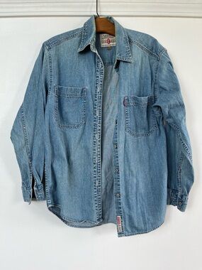 Red Tab Levi's Light Blue Denim Shirt Or Jacket